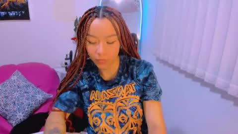 Snapshot of allison_starmodel chatting on April 2026 12:13:01 AM allison_starmodel online show from April 2026 12:13:01 AM