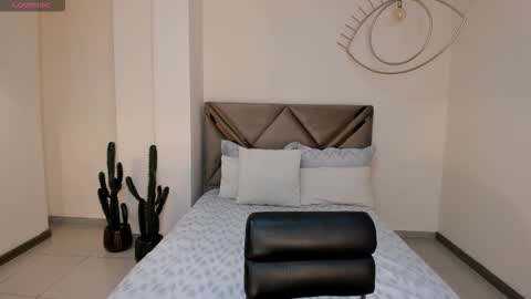 Allison Rogers online show from September 2025 02:45:01 AM