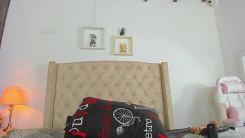 allisson online show from February 2025 12:03:02 PM