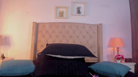 allisson online show from November 2025 12:06:01 PM