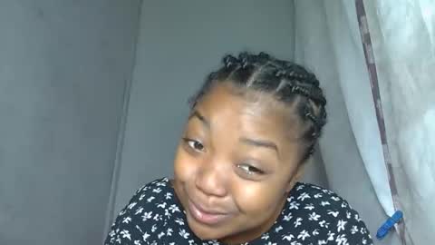 allizida01 online show from December 2025 04:52:01 AM