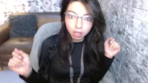 Snapshot of alllyson_ chatting on September 2025 08:20:02 PM alison online show from September 2025 08:20:02 PM