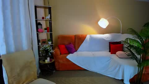 alluringeyess online show from February 2026 04:40:02 PM