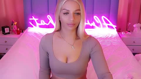 AlwaysHot online show from January 2025 02:53:02 AM