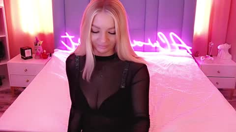 AlwaysHot online show from February 2025 03:06:01 AM