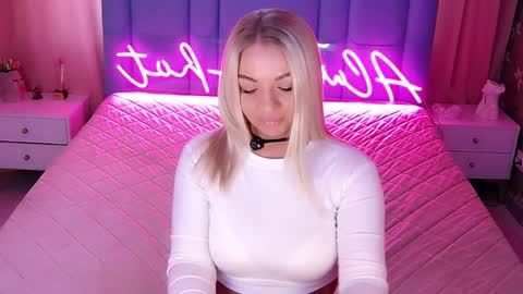 AlwaysHot online show from April 2026 02:20:02 AM