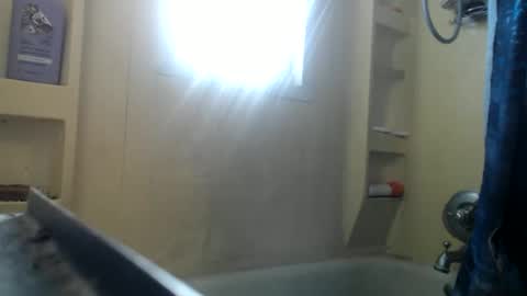 allwolf0323 online show from January 2026 09:50:02 PM