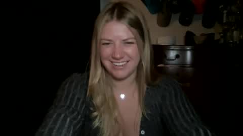allyanalangel online show from October 2025 10:12:02 PM
