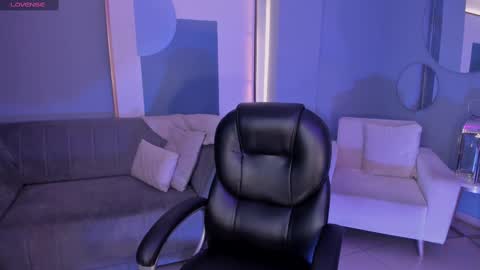 Alisson online show from March 2025 10:43:02 AM