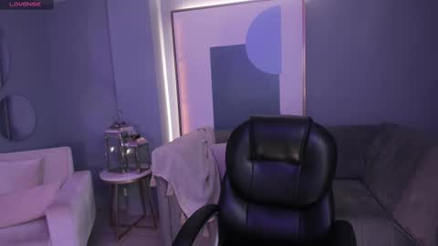 Alisson online show from March 2025 10:37:02 AM