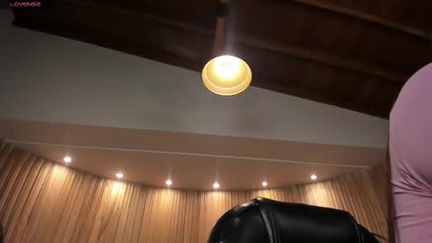 Alisson online show from February 2026 10:25:02 AM