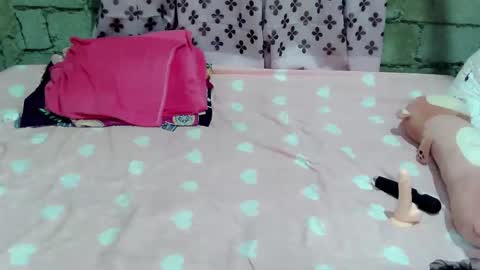 allys_collens online show from May 2026 05:36:01 AM