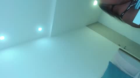 almadoll_ online show from October 2025 08:21:02 PM