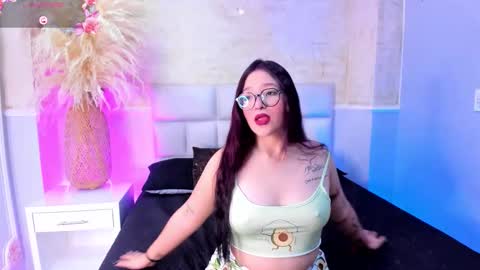 Snapshot of almalopez_ chatting on December 2025 08:35:01 PM almalopez_ online show from December 2025 08:35:01 PM