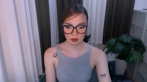Snapshot of almira_scott chatting on June 2026 11:52:01 AM almira_scott online show from June 2026 11:52:01 AM