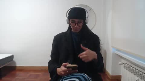 Snapshot of alogenotwink chatting on March 2026 06:09:02 PM STEPHAN online show from March 2026 06:09:02 PM