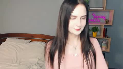 Alona online show from May 2026 06:52:01 AM