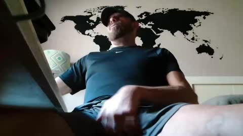 Snapshot of alph4beto chatting on October 2025 08:29:02 PM ALPH4BETO online show from October 2025 08:29:02 PM