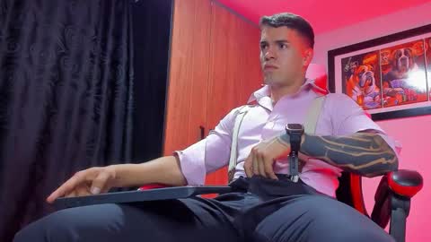 alpha_dominus_ online show from January 2026 05:01:02 AM