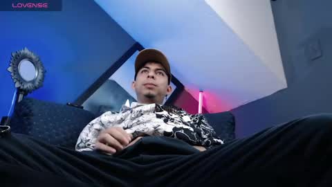 Snapshot of alpha_latino_ chatting on May 2026 07:26:02 AM alpha_latino_ online show from May 2026 07:26:02 AM