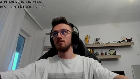 Snapshot of alphaboyfun chatting on January 2026 01:35:02 PM Andi online show from January 2026 01:35:02 PM