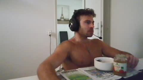Snapshot of alphah_hunk chatting on June 2026 10:24:01 AM alphah_hunk online show from June 2026 10:24:01 AM