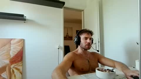 Snapshot of alphah_hunk chatting on June 2026 10:37:02 AM alphah_hunk online show from June 2026 10:37:02 AM