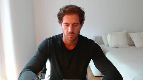 Snapshot of alphahung23 chatting on October 2025 09:20:01 AM alphahung23 online show from October 2025 09:20:01 AM