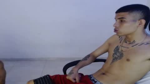 alphas_latins online show from May 2026 04:00:01 PM