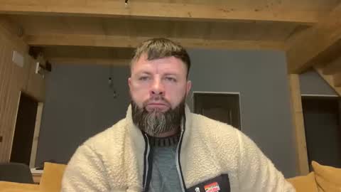 Snapshot of alphasparks chatting on December 2025 04:19:01 AM Jhonny online show from December 2025 04:19:01 AM