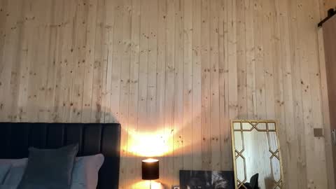 Jhonny online show from April 2026 03:29:01 AM