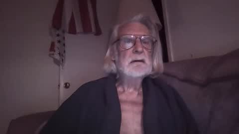 AlphaUniform online show from January 2026 11:02:02 AM