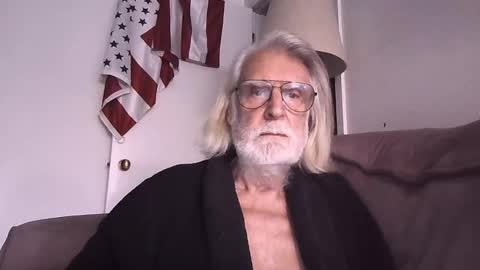 AlphaUniform online show from February 2026 05:33:01 PM