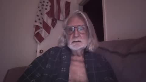 Snapshot of alphauniform chatting on March 2026 11:36:01 AM AlphaUniform online show from March 2026 11:36:01 AM