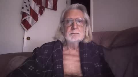 Snapshot of alphauniform chatting on March 2026 01:48:02 PM AlphaUniform online show from March 2026 01:48:02 PM
