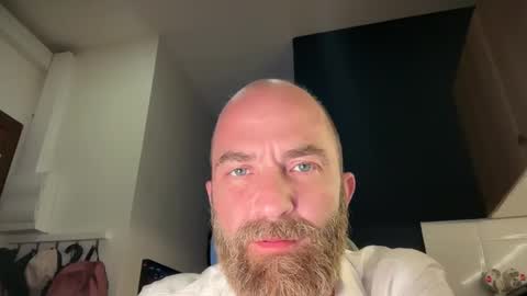 Snapshot of alroca82 chatting on May 2026 03:31:02 PM alroca82 online show from May 2026 03:31:02 PM