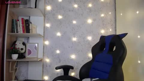 Snapshot of altair_x chatting on November 2025 07:18:01 PM altair_x online show from November 2025 07:18:01 PM