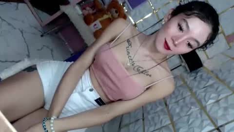 Chloe- DONT FORGET TO FOLLOW MElets getting to know each other and make some love and fun online show from February 2026 02:13:01 PM
