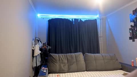 May online show from November 2025 08:10:01 PM