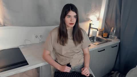 Melissa online show from March 2025 01:43:02 PM