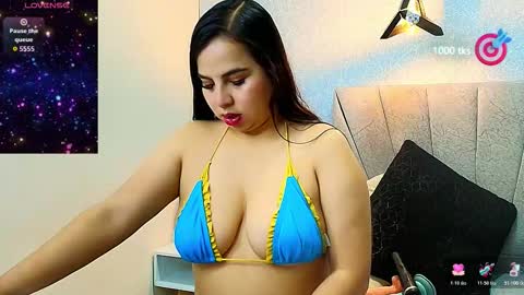 Snapshot of aly_smith_ chatting on November 2025 11:43:02 AM A L Y online show from November 2025 11:43:02 AM