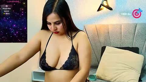 Snapshot of aly_smith_ chatting on November 2025 11:31:02 AM A L Y online show from November 2025 11:31:02 AM