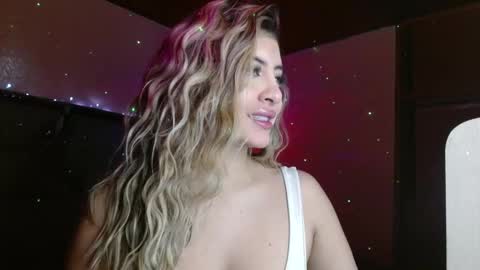 alyce__ online show from December 2025 05:39:02 AM