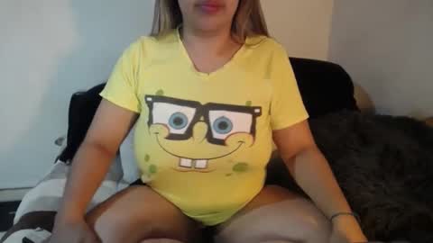 Snapshot of alynfoxx chatting on February 2025 12:49:01 AM Alyn Maria online show from February 2025 12:49:01 AM