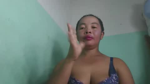 Snapshot of alypierette chatting on April 2026 02:33:01 PM alypierette online show from April 2026 02:33:01 PM