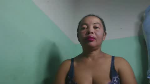 Snapshot of alypierette chatting on May 2026 02:38:01 AM alypierette online show from May 2026 02:38:01 AM