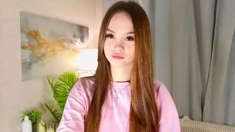 Snapshot of alyshaplescia chatting on July 2026 04:09:02 PM Mona online show from July 2026 04:09:02 PM