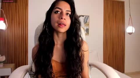 alyssabeauty_ online show from April 2026 09:32:01 PM