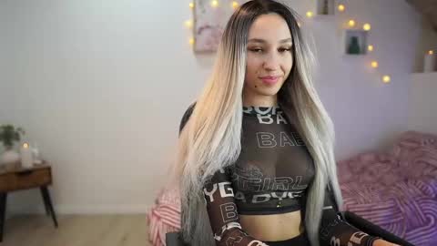 Amai  Liu online show from February 2025 07:14:01 PM