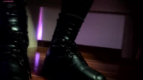 Snapshot of amaia_bushida chatting on September 2025 02:39:02 AM anny online show from September 2025 02:39:02 AM